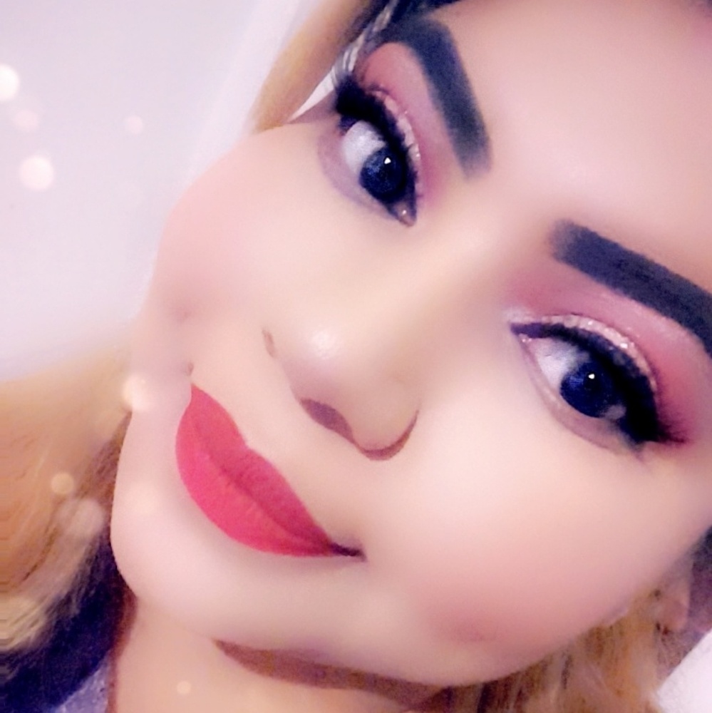 Meet your Posher, Maria